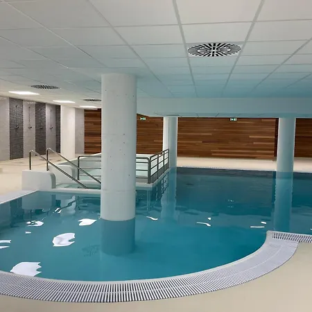 Apartment Gourette: 6 Pers, 44m² Avec Terrasse, Animaux Admis *